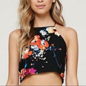House of Harlow floral crop too
